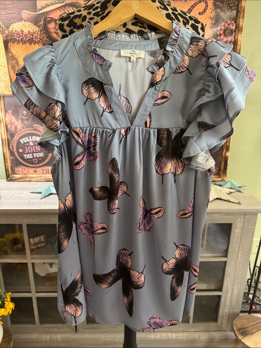 Entro Butterfly Ruffle Sleeve Top Size XL